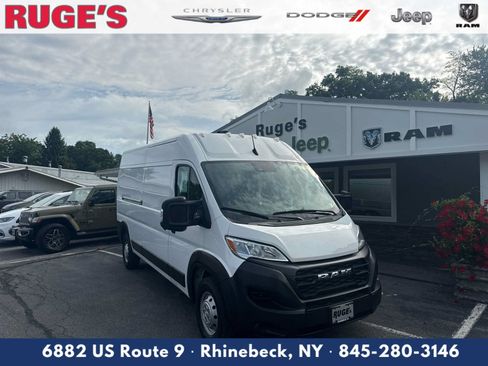Used 2023 RAM ProMaster 2500 w/ Interior LED Lighting Group FWD image 1