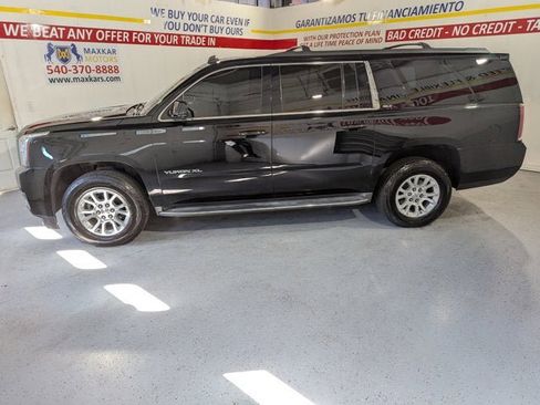 Used 2015 GMC Yukon XL SLT image 4