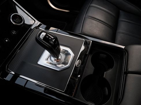 Used 2021 Land Rover Range Rover Evoque R-Dynamic S image 22