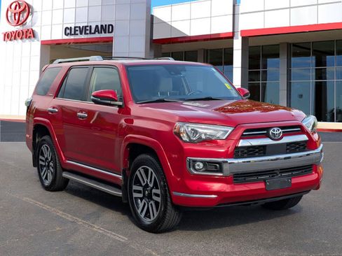 Used 2024 Toyota 4Runner Limited AWD/4WD image 2