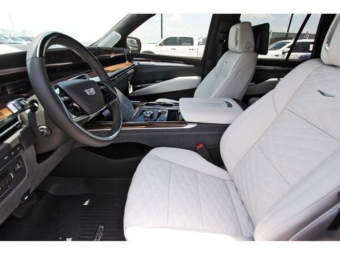 New 2026 Cadillac Escalade Platinum Sport w/ LPO, ONYX Package AWD/4WD image 6