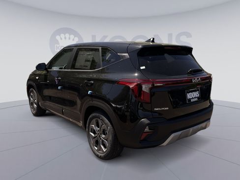 New 2026 Kia Seltos LX FWD image 14