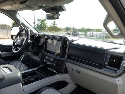 Used 2024 Ford F350 Limited w/ FX4 Off-Road Package AWD/4WD image 19