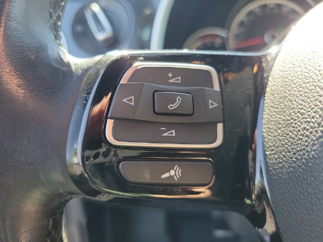Used 2014 Volkswagen Beetle R-Line FWD image 28