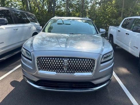 Used 2023 Lincoln Nautilus Reserve w/ Luxury Package FWD image 3