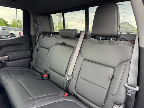 Used 2020 Chevrolet Silverado 1500 LTZ w/ LTZ Premium Package AWD/4WD image 16