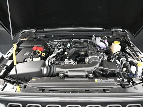 New 2026 Jeep Gladiator Sport AWD/4WD image 23