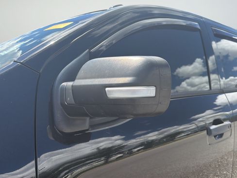 Used 2021 Nissan Titan PRO-4X w/ Pro-4x Convenience Package AWD/4WD image 24