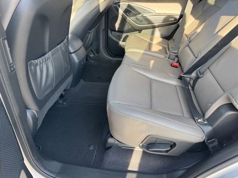 Used 2017 Hyundai Santa Fe SE w/ SE Premium Package 02 image 35