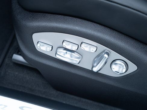 New 2026 Porsche Macan S image 15