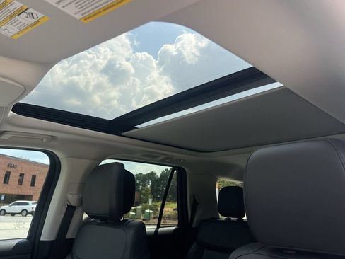 New 2027 Ford Expedition Active AWD/4WD image 11