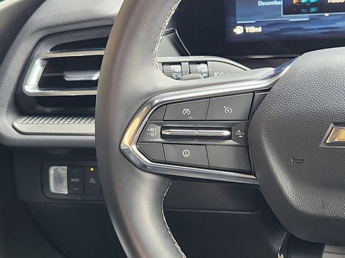 Used 2026 Chevrolet Traverse LT image 27