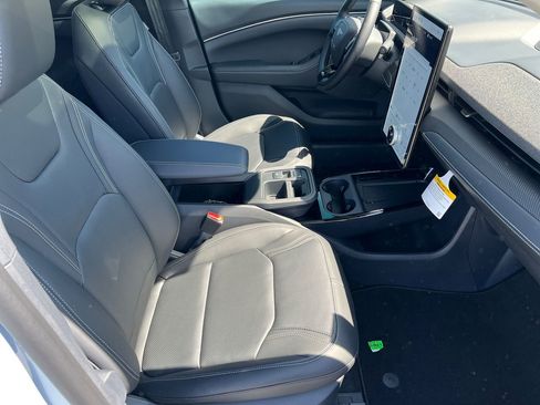 New 2026 Ford Mustang Mach-E Premium image 44