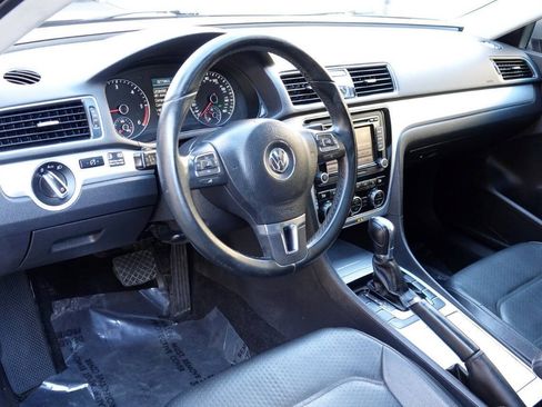 Used 2012 Volkswagen Passat TDI SE FWD image 49