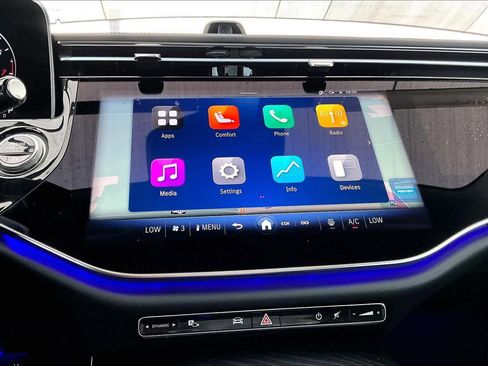 Used 2025 Mercedes-Benz E 350 4MATIC Sedan image 33