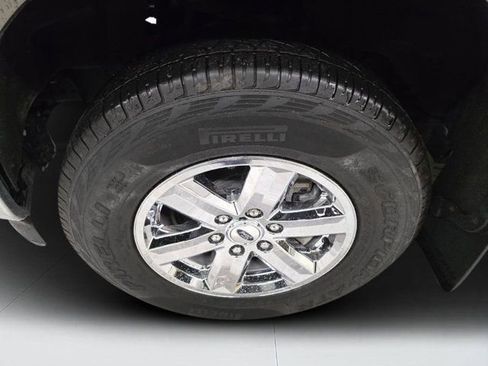 Used 2022 Ford F150 XLT w/ Trailer Tow Package image 10