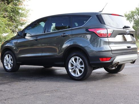 Used 2017 Ford Escape SE image 7