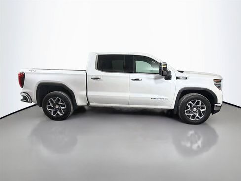 Used 2024 GMC Sierra 1500 SLT w/ SLT Convenience Package AWD/4WD image 5