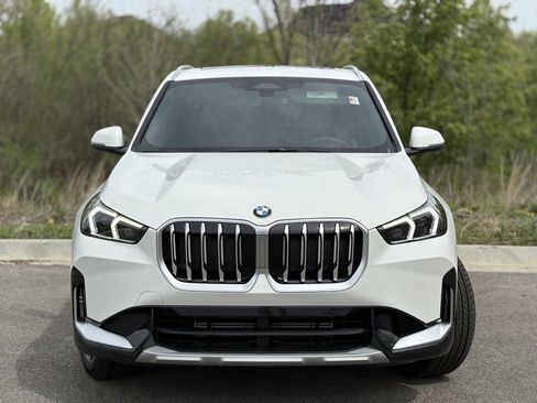 Used 2025 BMW X1 xDrive28i w/ Convenience Package image 2