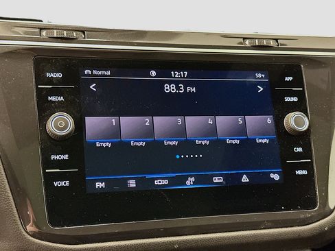 Used 2024 Volkswagen Tiguan SE R-Line image 21