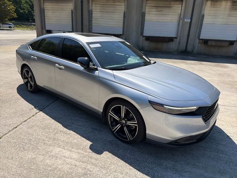 Certified 2025 Honda Accord Sport image 14