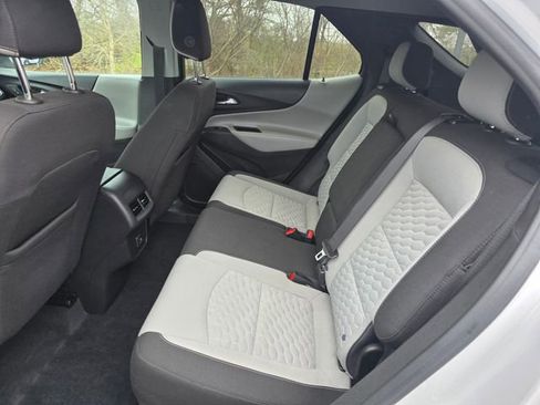 Used 2021 Chevrolet Equinox LS w/ LS Convenience Package AWD/4WD image 18