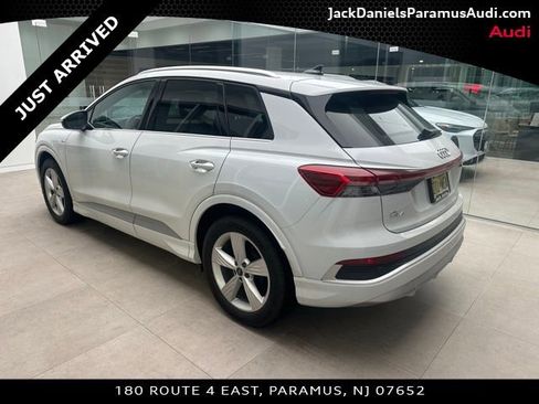 Used 2026 Audi Q4 e-tron Premium w/ Convenience Package image 5