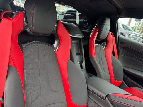 New 2025 Chevrolet Corvette Z06 w/ Z07 Performance Package image 18