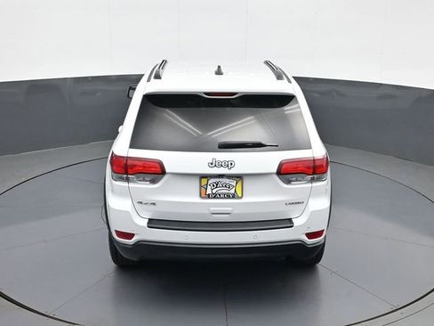 Used 2020 Jeep Grand Cherokee Laredo w/ 18" Wheel & 8.4" Radio Group AWD/4WD image 18