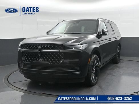 New 2025 Lincoln Navigator L Reserve w/ Jet Appearance Package image 6