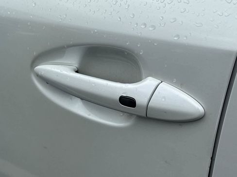 Used 2013 Lexus IS 250 w/ Premium Pkg Value Edition image 19