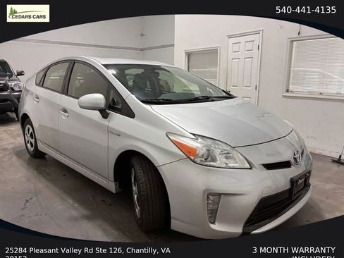 Used 2012 Toyota Prius Two image 8