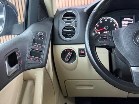 Used 2017 Volkswagen Tiguan Wolfsburg Edition image 14