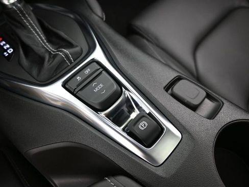 Used 2024 Chevrolet Camaro SS RWD image 17