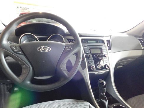 Used 2013 Hyundai Sonata GLS w/ Popular Equipment Pkg FWD image 13