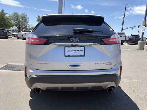 Used 2019 Ford Edge Titanium w/ Equipment Group 301A AWD/4WD image 7