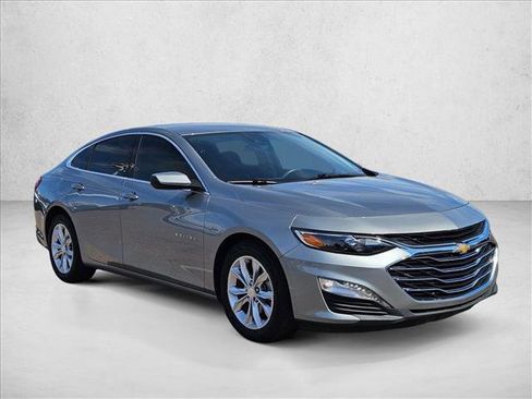 Used 2024 Chevrolet Malibu LT image 3
