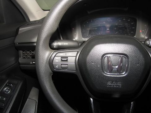 Used 2025 Honda Accord LX image 5