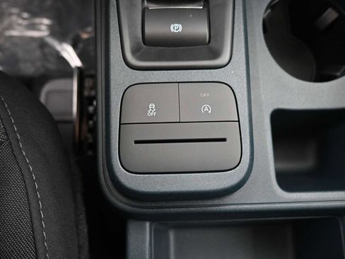 New 2025 Ford Maverick XL w/ Equipment Group 102A image 40