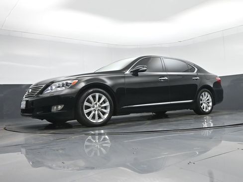 Used 2011 Lexus LS 460 L w/ Luxury Pkg image 49