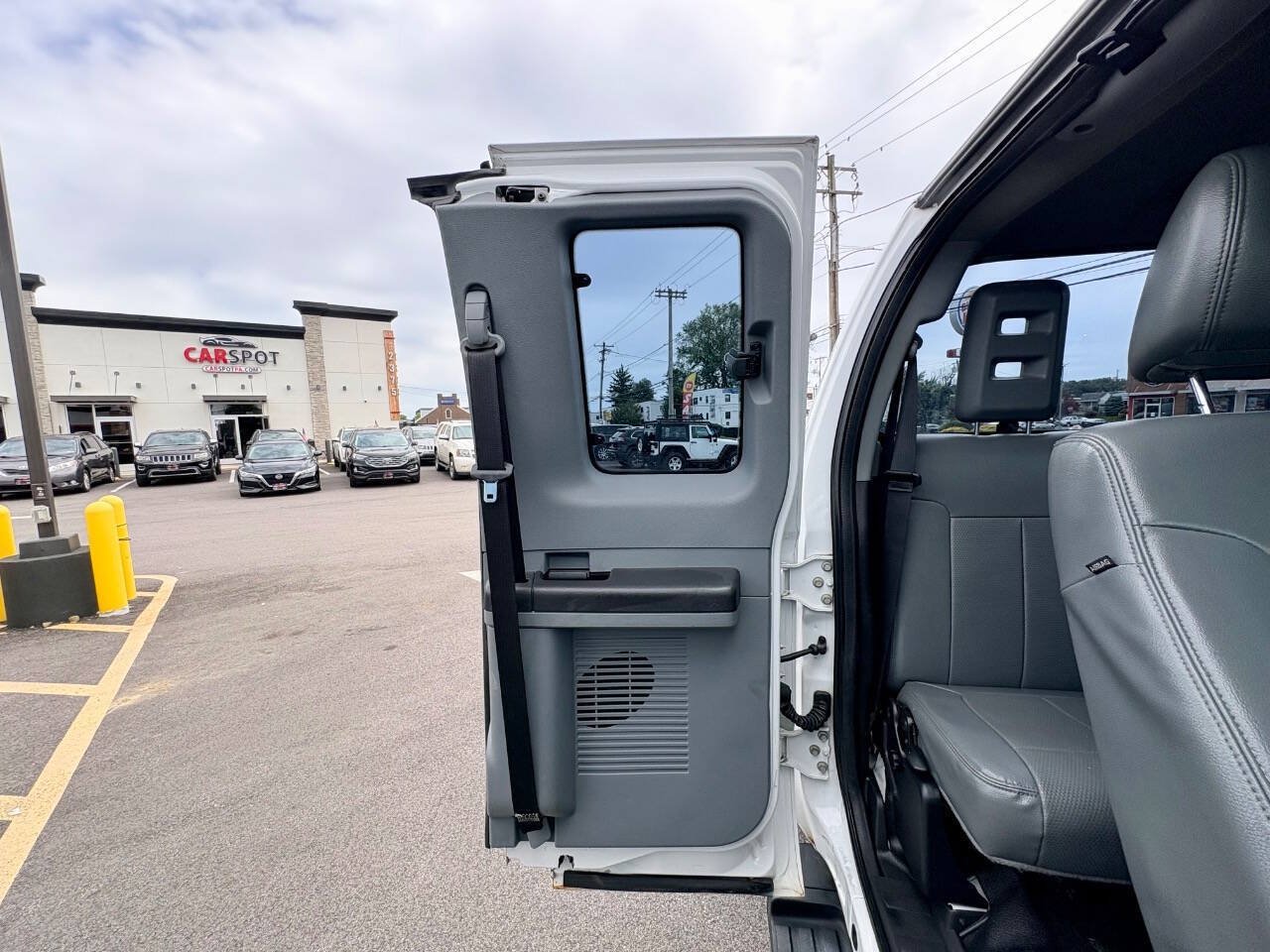 Used 2016 Ford F250 XL w/ Power Equipment Group AWD/4WD image 33