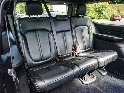 Used 2023 Jeep Wagoneer Series II image 19