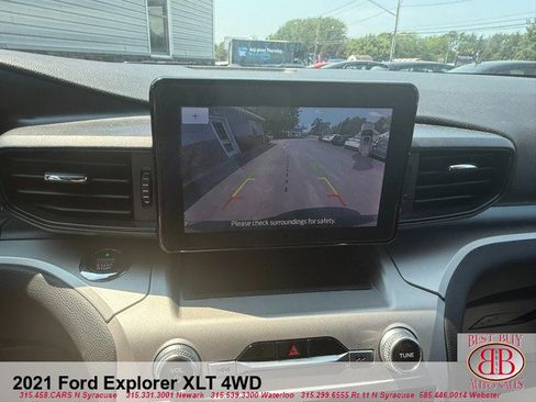 Used 2021 Ford Explorer XLT image 20