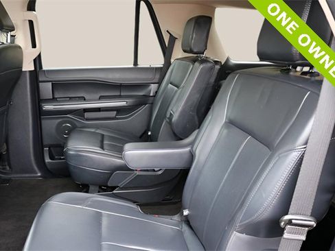 Used 2023 Ford Expedition XLT image 14