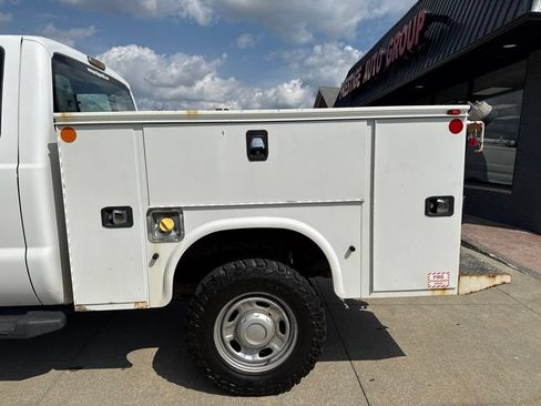 Used 2015 Ford F250 XL w/ Power Equipment Group AWD/4WD image 20