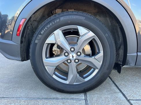 Used 2022 Ford Mustang Mach-E Select image 15