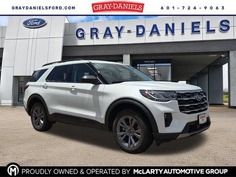 New 2026 Ford Explorer Active w/ Active Comfort Package AWD/4WD image 1
