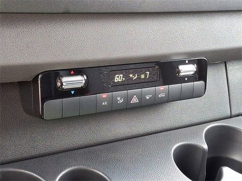 Used 2025 Mercedes-Benz Sprinter 2500 image 17