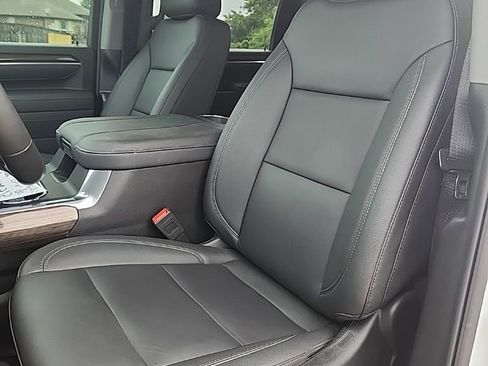 Used 2025 Chevrolet Silverado 2500 LT w/ Trail Boss Package AWD/4WD image 24