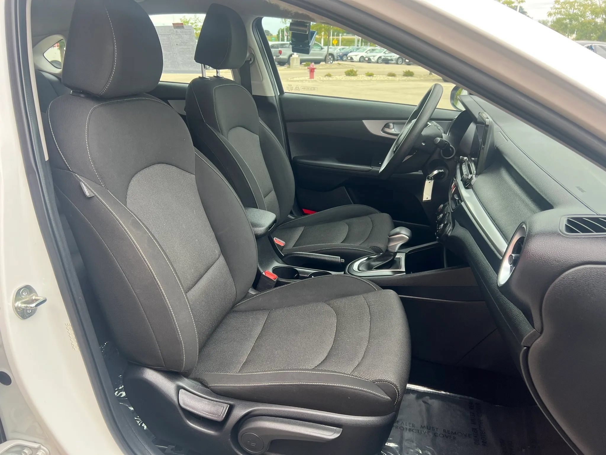 Used 2024 Kia Forte LXS w/ LXS Technology Package FWD image 7